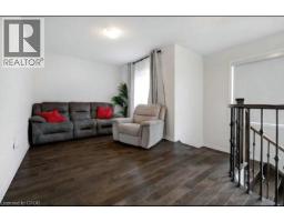 19 MALCOLM Crescent - 21