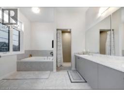 19 MALCOLM Crescent - 24