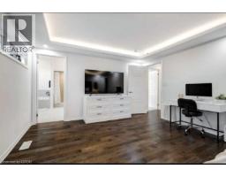 19 MALCOLM Crescent - 25