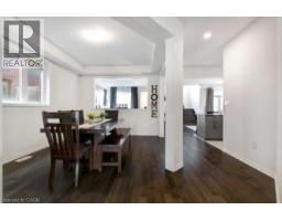 19 MALCOLM Crescent - 5