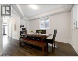 19 MALCOLM Crescent - 7