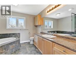 70 GOVERNORS Road E - 24