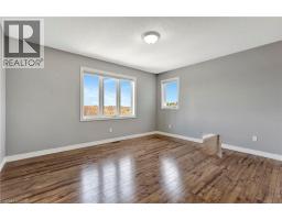 70 GOVERNORS Road E - 26