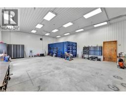 70 GOVERNORS Road E - 34