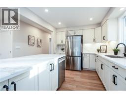 627 GLEN FORREST Boulevard - 25