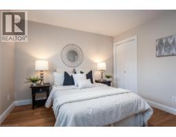 627 GLEN FORREST Boulevard - 33