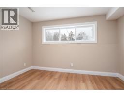 627 GLEN FORREST Boulevard - 39