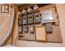 129 RIVER Road E - 32