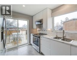 6 LYNDHURST Street - 12