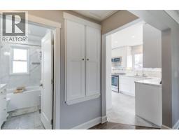 6 LYNDHURST Street - 13