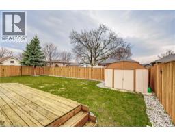 6 LYNDHURST Street - 32