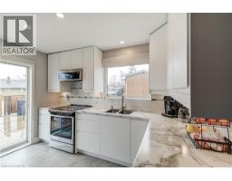 6 LYNDHURST Street - 9