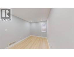 133 WAKE ROBIN Drive - 16