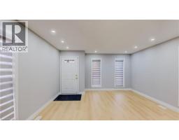 133 WAKE ROBIN Drive - 22