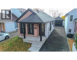 133 WAKE ROBIN Drive - 3