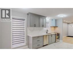 133 WAKE ROBIN Drive - 9