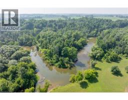 4 COLONIAL Drive - 12