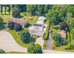 4 COLONIAL Drive - 13