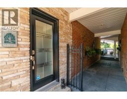 4 COLONIAL Drive - 16