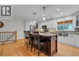 4 COLONIAL Drive - 18