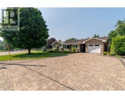 4 COLONIAL Drive - 2