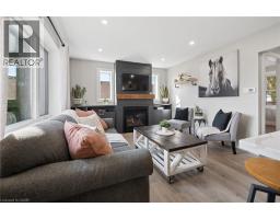 17 BARCLAY Avenue - 10