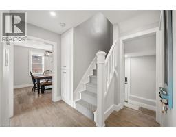 17 BARCLAY Avenue - 15