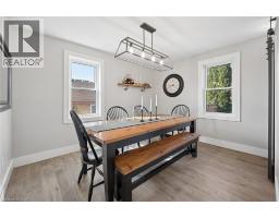 17 BARCLAY Avenue - 16