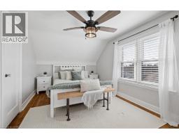 17 BARCLAY Avenue - 25