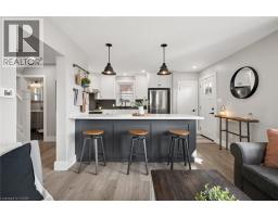 17 BARCLAY Avenue - 4