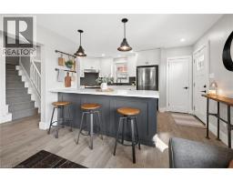 17 BARCLAY Avenue - 6