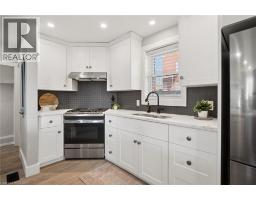 17 BARCLAY Avenue - 8