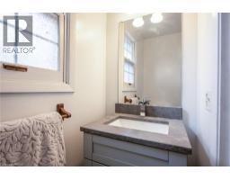 135 VINTAGE Crescent - 25