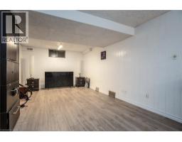 135 VINTAGE Crescent - 38