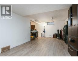 135 VINTAGE Crescent - 40