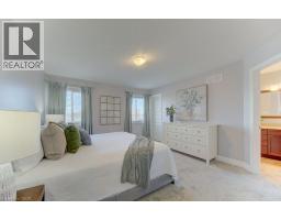 414 ZELLER Drive - 33