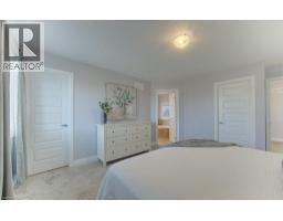 414 ZELLER Drive - 35