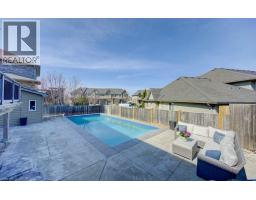 414 ZELLER Drive - 39