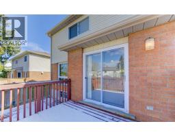 498 THORNDALE Drive - 32