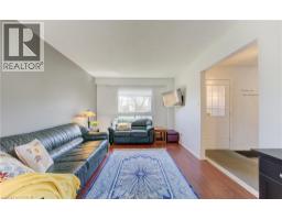 498 THORNDALE Drive - 8