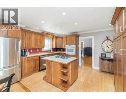 120 CAITHNESS Street E - 18