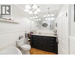 120 CAITHNESS Street E - 21