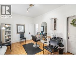 120 CAITHNESS Street E - 22