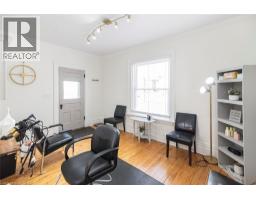 120 CAITHNESS Street E - 23