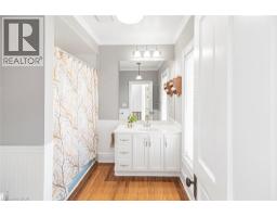 120 CAITHNESS Street E - 32