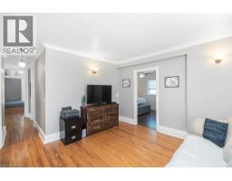 120 CAITHNESS Street E - 34