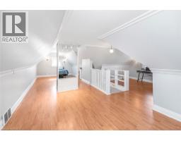 120 CAITHNESS Street E - 35