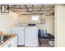 120 CAITHNESS Street E - 38