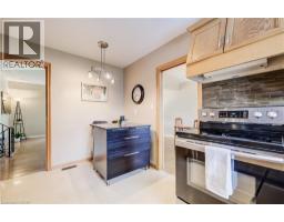 46 PEACHWOOD Court - 18