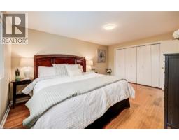 46 PEACHWOOD Court - 21